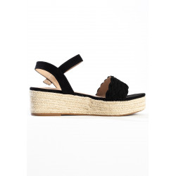 Sandalen met sleehak...